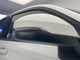 【ドアミラー】大きくて見やすいので、後方を見るときも安心です！