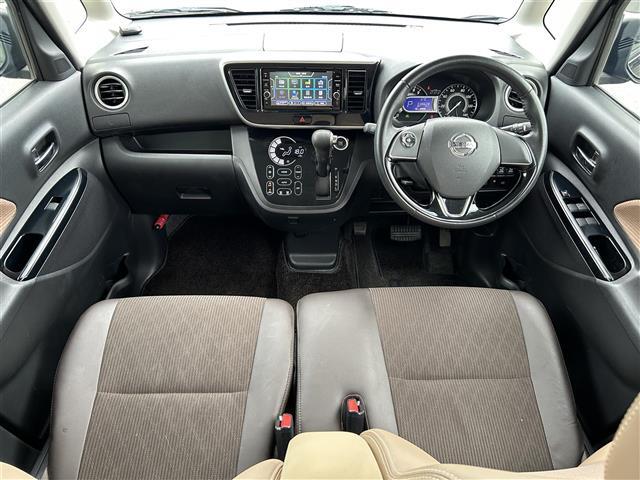 【インパネ全体】全方位で視界が広く、高い目線で運転もしやすいです！