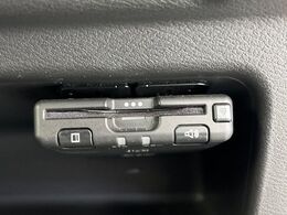 【ETC】高速道路の料金所をストレスなく通過！話題のスポットやサービスエリアに多い「スマートIC」利用時は必須のアイテムです。当店でセットアップを実施、ご納車当日からすぐにご利用いただけます！