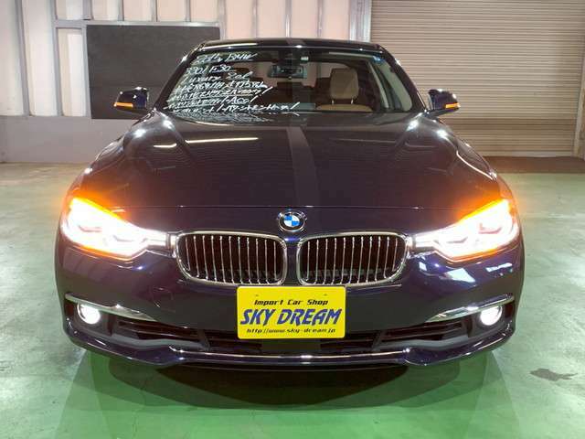 ★BMW 330i F30 後期型 ラグジュアリー 2.0L 入庫です！●インテリジェントセーフティ（衝突警告・歩行者警告）！●車線逸脱警告！●アダプティブクルーズコントロール！●茶色レザーシート！