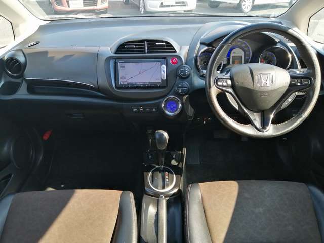 ☆チャンスの魅力5☆　次回の車検代が確定！ご契約時に次回の車検代を含む、メンテナンスパックがお勧めです！超早割で追加整備代の掛からない、お得なプランです。車検時の部品交換の費用も心配いりません！！