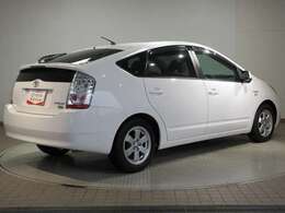 デザインと積載性、空気抵抗軽減を両立させたハッチバックドアの採用は画期的でした☆