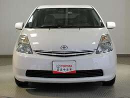 空力から導かれた伸びやかなエアロフォルム。デザインにこだわることで、燃費の向上、高い走行安定性を手に入れました。