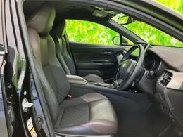 「この車の写真をもっと見たい」「状態が気になる」「この装備はついている？」どんな小さな疑問でもお気軽にお問い合わせください！