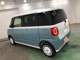 両側電動スライドドアで買い物も楽になりますね。