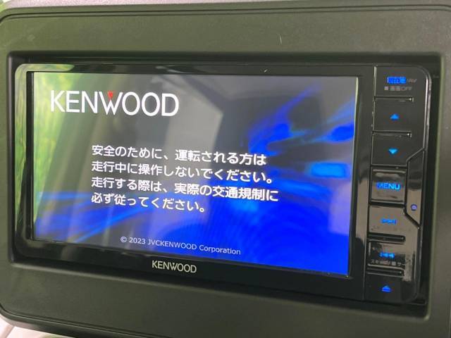 【ナビゲーション】使いやすいナビで目的地までしっかり案内してくれます。各種オーディオ再生機能も充実しており、お車の運転がさらに楽しくなります！！