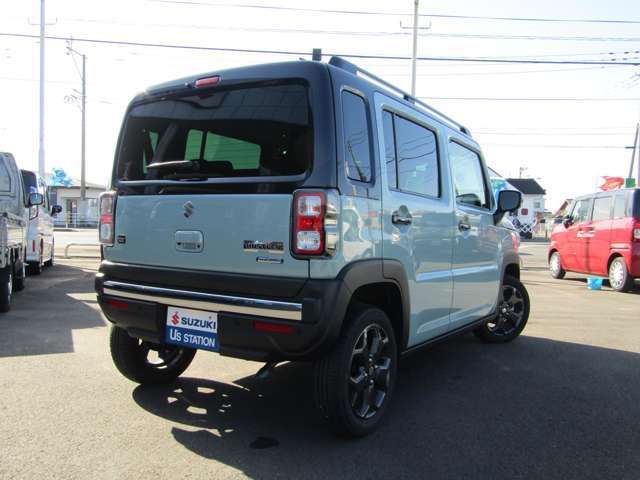 アウトドアやレジャーにぴったりな軽自動車であり、軽自動車としての取り回しの良さと、悪路でもしっかり走れる走行性能を兼ね備えています。