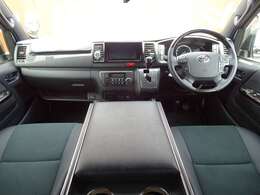 現在貴重な6型ハイエース特別仕様車ダークプライム2の登場です。スタッフカーのため新車時より所有してます。