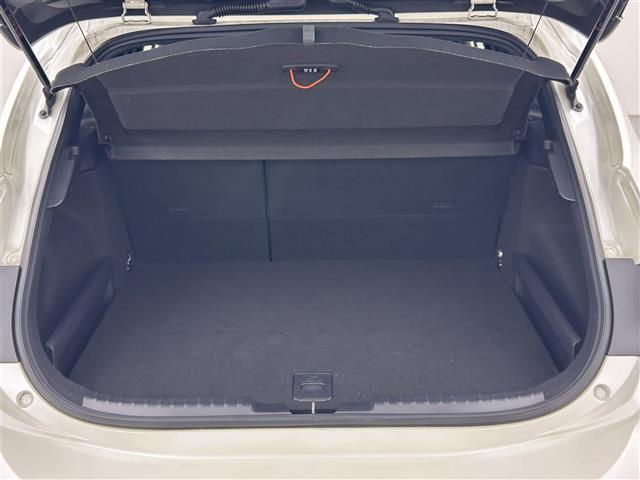 【トランク】『トランク周辺』の画像になります。写真の内容に関してご不明点、ご質問等がございましたらお気軽にガリバー店舗までお問い合わせください。