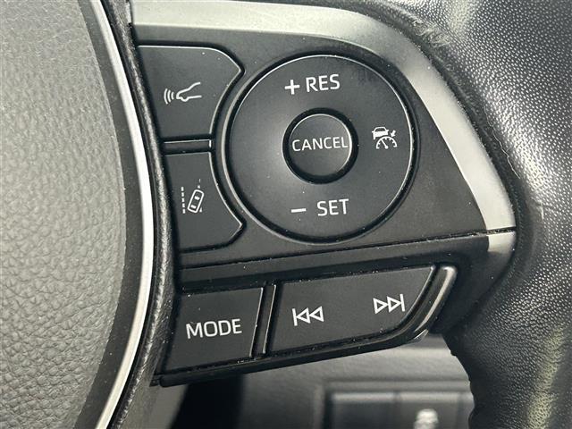 【運転席操作部】『運転席周辺の装備』の画像になります。快適なドライブを楽しむための機能が装備されています！運転席から触れるので使いやすいです！