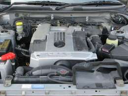 水冷直列6気筒DOHC24バルブ：RB20DE：155ps(114kW)/6400rpm：トルク19.0kg・m(186.3N・m)/4400rpmエンジン搭載(49019kmタイミングチェ-ン交換済み