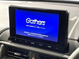 【8インチ　ホンダコネクトナビ】視認性の高い大画面ディスプレイでナビの使用や、お持ちのスマートフォンと連携したbluetoothでの音楽再生が可能です♪