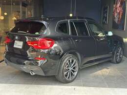【正規認定中古車】【全国正規ディーラー保証付/1年・走行距離無制限】【禁煙車/ワンオーナー】【ハイラインパッケージ】【ヴァーネスカレザーシート】【リヤシートヒーター】【ACC】【トップビューモニター】