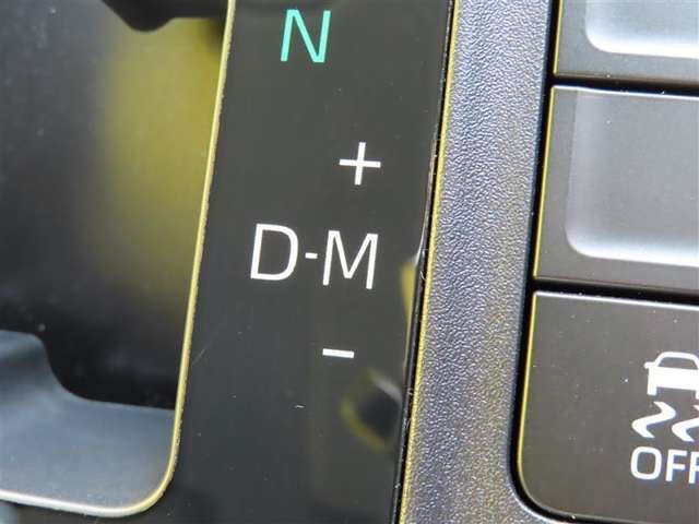 オートマでも、ちょっと走りにもこだわりたい方にオススメ！MTモードも装備しており、スポーティな走りもバッチリです！