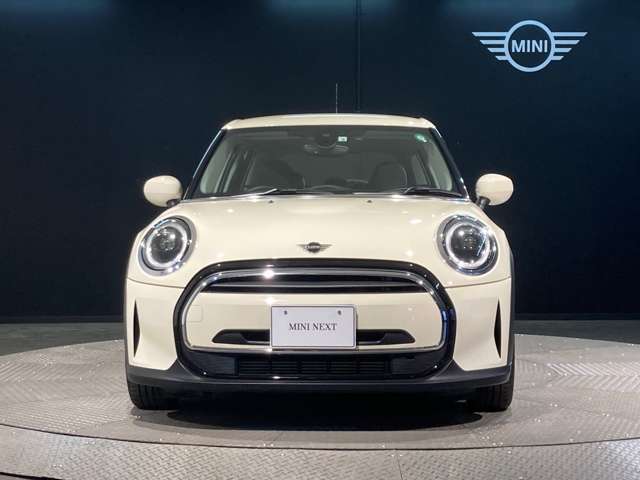 【MINI認定中古車】MINIのご購入はぜひMINI正規ディーラーで！メーカー基準の納車前点検整備を全車実施。規定整備を実施された車両にのみ付帯出来る全国保証。