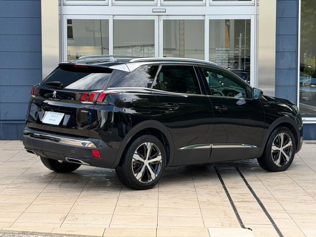 3008GTLineファーストクラスパッケージです。ボディカラーはペルラネラブラックです。