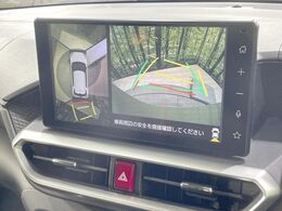 【パノラマモニター】専用のカメラにより、上から見下ろしたような視点で360度クルマの周囲を確認することができます☆死角部分も確認しやすく、狭い場所での切り返しや駐車もスムーズに行えます。