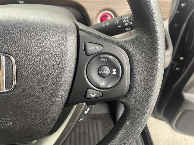 【運転席操作部】快適なドライブを楽しむための機能が装備されています！運転席から触れるので、使いやすいです！除菌プランいれていただくと、さらに清潔で安心していただけます！