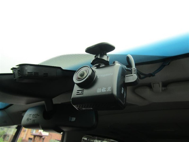 ネットでは伝えきれない車輌の良さが多々ございますので、ぜひ一度お客様の厳しい目でお確かめください。ご来店はお気軽に！お待ちしております。