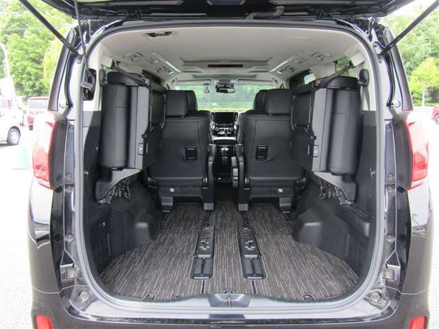 下取り・買取もお任せください！愛車を手放そうとお考えの方は是非当店にお申し付けください。高額買取頑張ります！