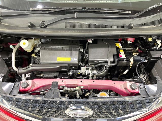 親切・丁寧な専門メカニックスタッフが応対！・車検・点検整備・事故等の修理などアフターサービスも安心。お車のカスタマイズもネクステージのサービススタッフまでご相談ください！