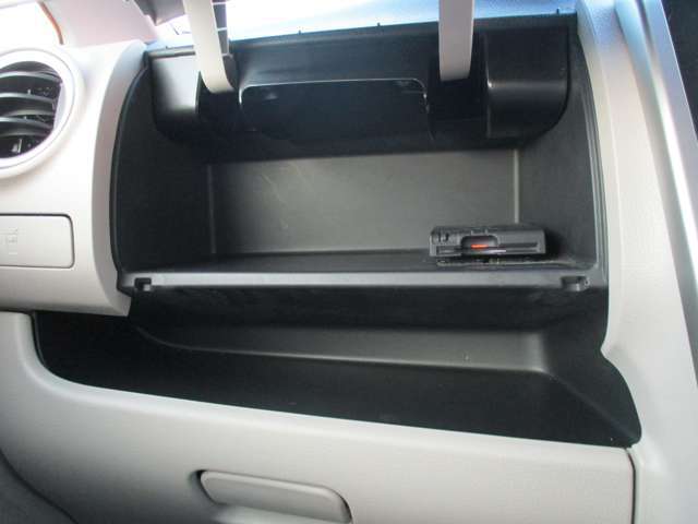 収納が充実しているので、車内をすっきりきれいに保てます。