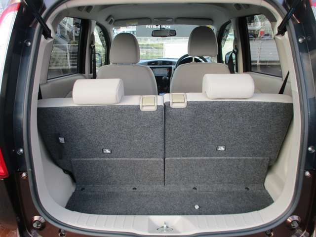 たくさんの荷物を積むことが可能なラゲッジルーム。