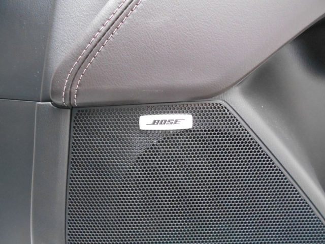 車種ごとに専用チューニングが施されたBOSEサウンドシステム。