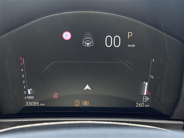 【スピードメーター】『スピードメーター』の画像になります。メーターがシンプルで見やすく運転しやすいですね！
