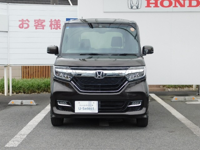 徹底した79項目の24ヶ月法定点検＆整備を実施致します！オイル、ワイパーゴム、バッテリーは交換した上で、ホンダ車を知り尽くした自動車整備士が必要と判断した消耗部品は無償で交換致します。