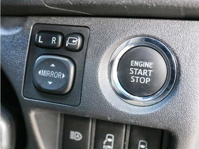 スマートエントリー＆プッシュスタート付き！！