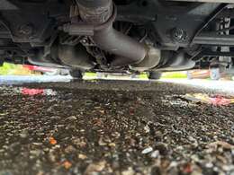 下回り・足回りの状態も錆や腐食等見受けれずとても綺麗な状態でございます♪当店は東北にお店を構えておりますが車両の下回りの状態は入念にチェックしておりますので安心してお買い求めくださいませ♪