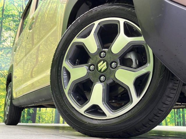 【純正15インチアルミホイール】外観にマッチした純正アルミホイールを装着しております。各種社外アルミホイールや、スタッドレスタイヤも取扱いしております。是非ご相談ください♪