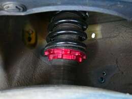 足回りの強化はBLITZ車高調にて・・・お洒落を演出！現時点でのショックの抜けやOIL漏れ等ございませんのでご安心頂けます。