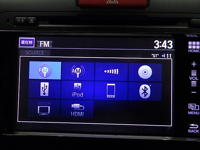【オーディオソース】ラジオはもちろんCD、フルセグ、HDMI、DVD、Bluetooth、USB、SDほか多彩な機能を装備しております