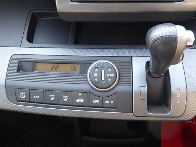 お客様のご要望やお車の状態に合わせて、各種整備、メンテナンスもお任せ下さい！！