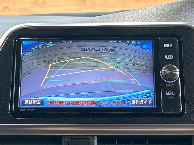 【バックカメラ】駐車時に後方がリアルタイム映像で確認できます。大型商業施設や立体駐車場での駐車時や、夜間のバック時に大活躍！運転スキルに関わらず、今や必須となった装備のひとつです！