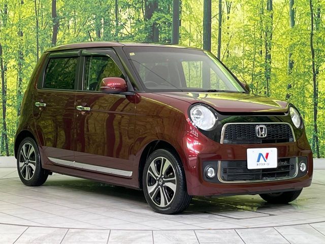 大好評のボディコーティング「弾スプラッシュコート」もご納車までに施工可能。通常のガラスコートと異なる、耐久年数6年の無機質ガラスコーティングが、ボディをキレイな状態に保ってくれます。