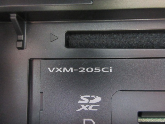 ナビの型式はVXM-205Ciです。