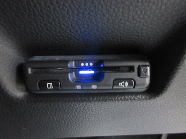 ETC付きなので高速道路の料金所もスムーズに通過できます。