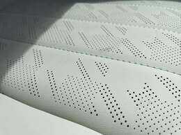 遠方により店頭までお越し頂けない方へ-追加資料の作成を無料で承っております。気になる点がございましたら、別途画像をお送りさせて頂くことも可能でございます。どうぞお気軽にお申し付けくださいませ。