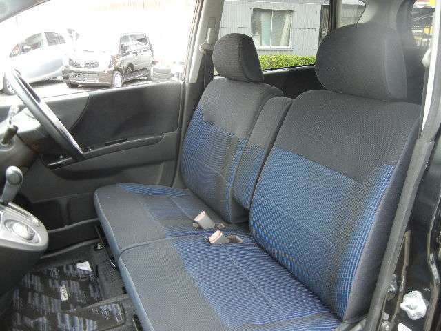 内装こだわりのクリーニング済みです！安くても手は抜きません（笑）全車全力で掃除してありますので、一度確認しに来てくださいね。愛知　大治　格安　軽四　安い　中古車　ジーフリー　　G-FREE