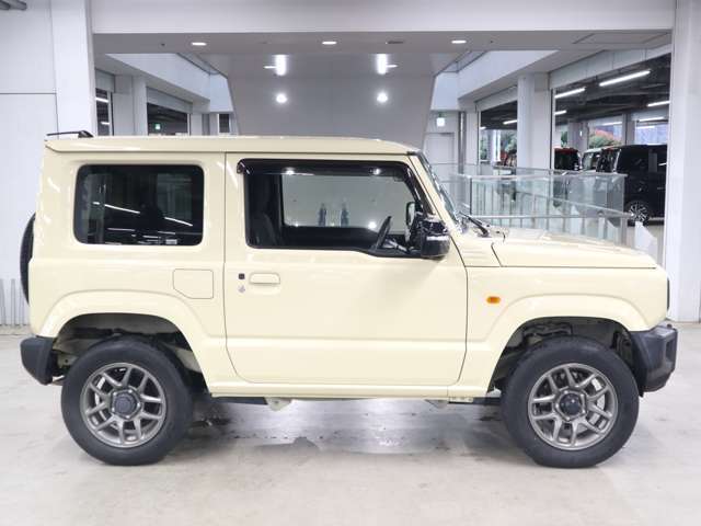 毎日新規物件入庫！3500台の高品質車をぜひとも、ご自身の目で直接ご覧になって、ご実感下さい、自身を持ってお勧めいたします。