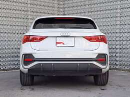 弊社グループ在庫保有台数1500台以上のお車がございます。