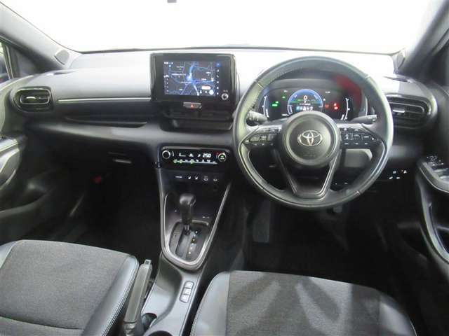 まるまるクリンで車を丸ごとクリーニング済み♪（室内もボディも隅々まで洗浄）