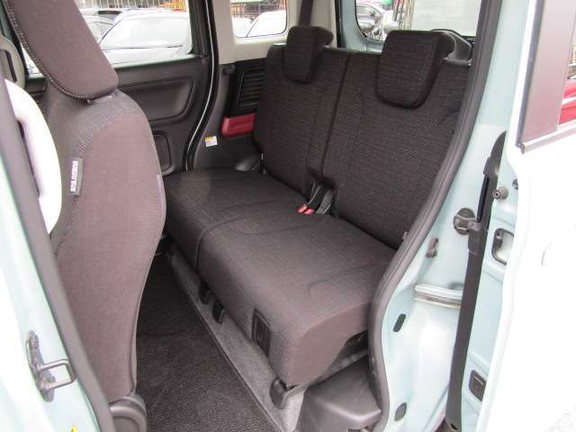 オークションでの買い付けだけでなく、買い取らせていただいた良質なお車も販売しているので、お安くお買い求めいただけます！