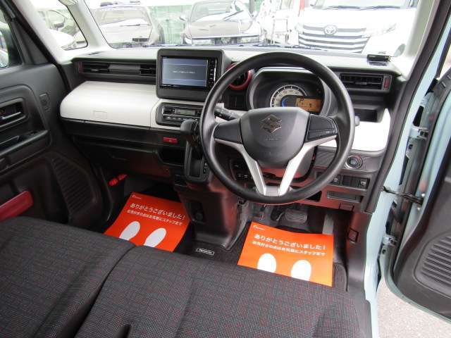 年式を考えればどのお車も綺麗な状態で、目立った傷も見当たりません。一度お客様の厳しい目でご確認くださいね。ご満足いただけるかと思います！