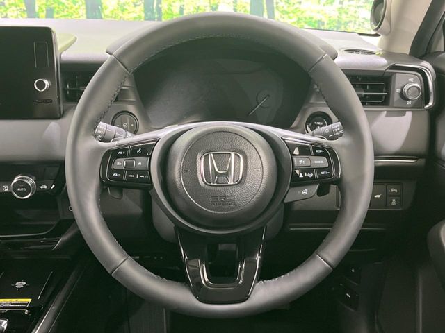 ステアリングも使用感が少なく、きれいな状態となっております♪