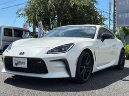 ガレージ保管、ワンオーナー、禁煙車、純正デカナビ、純正ドライブレコーダー、ETC、USB、Bluetoothオーディオ、クルーズコントロール、純正GRマット