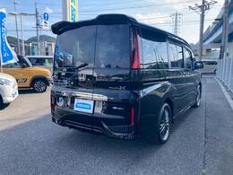 全国に店舗を展開しているのでどこでもお取り寄せが可能です！この車が気になるけど遠方だから・・・と諦める必要はありません！※別途陸送費が必要です。